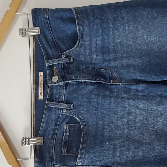LEVI'S 311 Shaping Skinny - Medium Wash - Picture 2 of 7